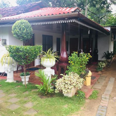 Malee Homestay Polonnaruwa Exteriér fotografie
