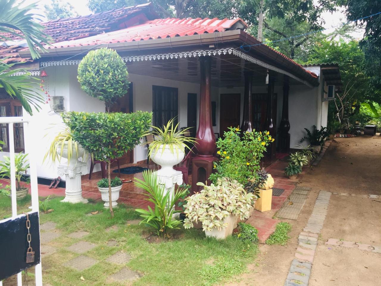 Malee Homestay Polonnaruwa Exteriér fotografie